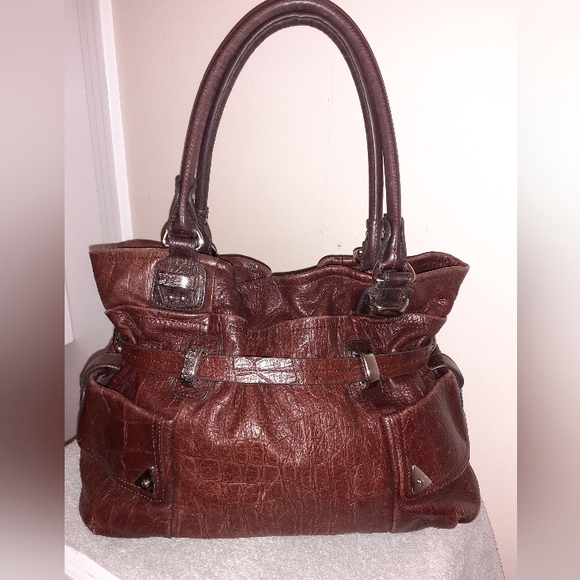 B. Makowsky Beautiful leather purse. - Picture 4 of 7